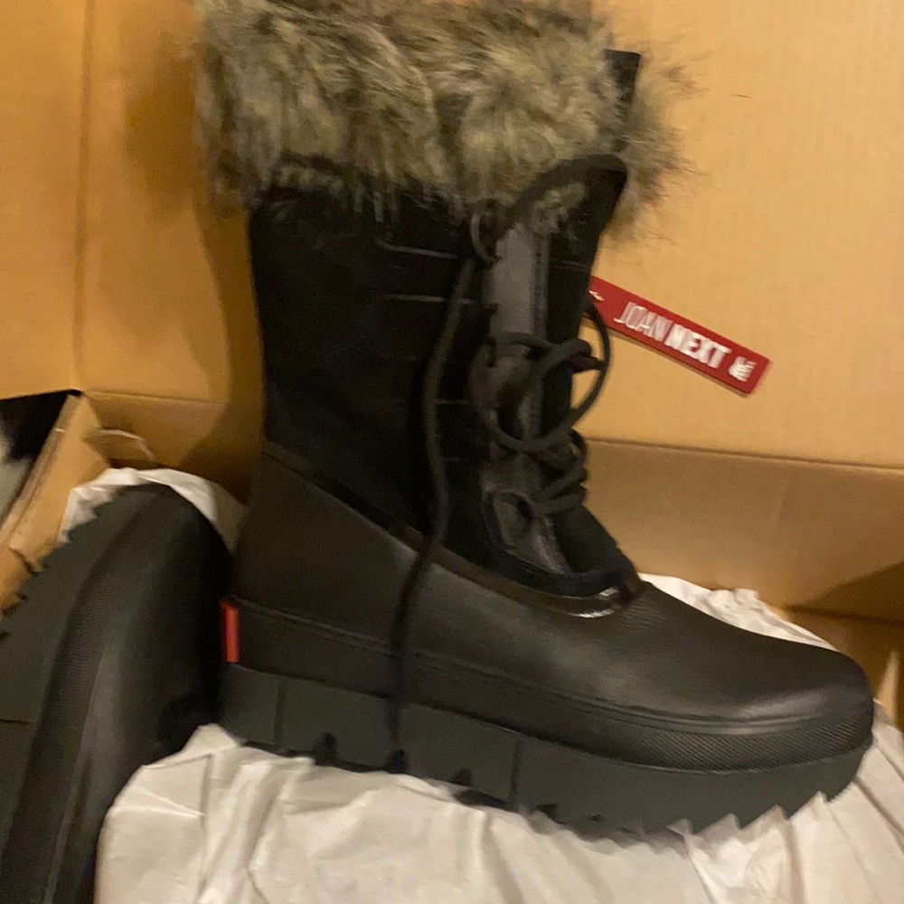 Sorel Joan of attic size 11 new